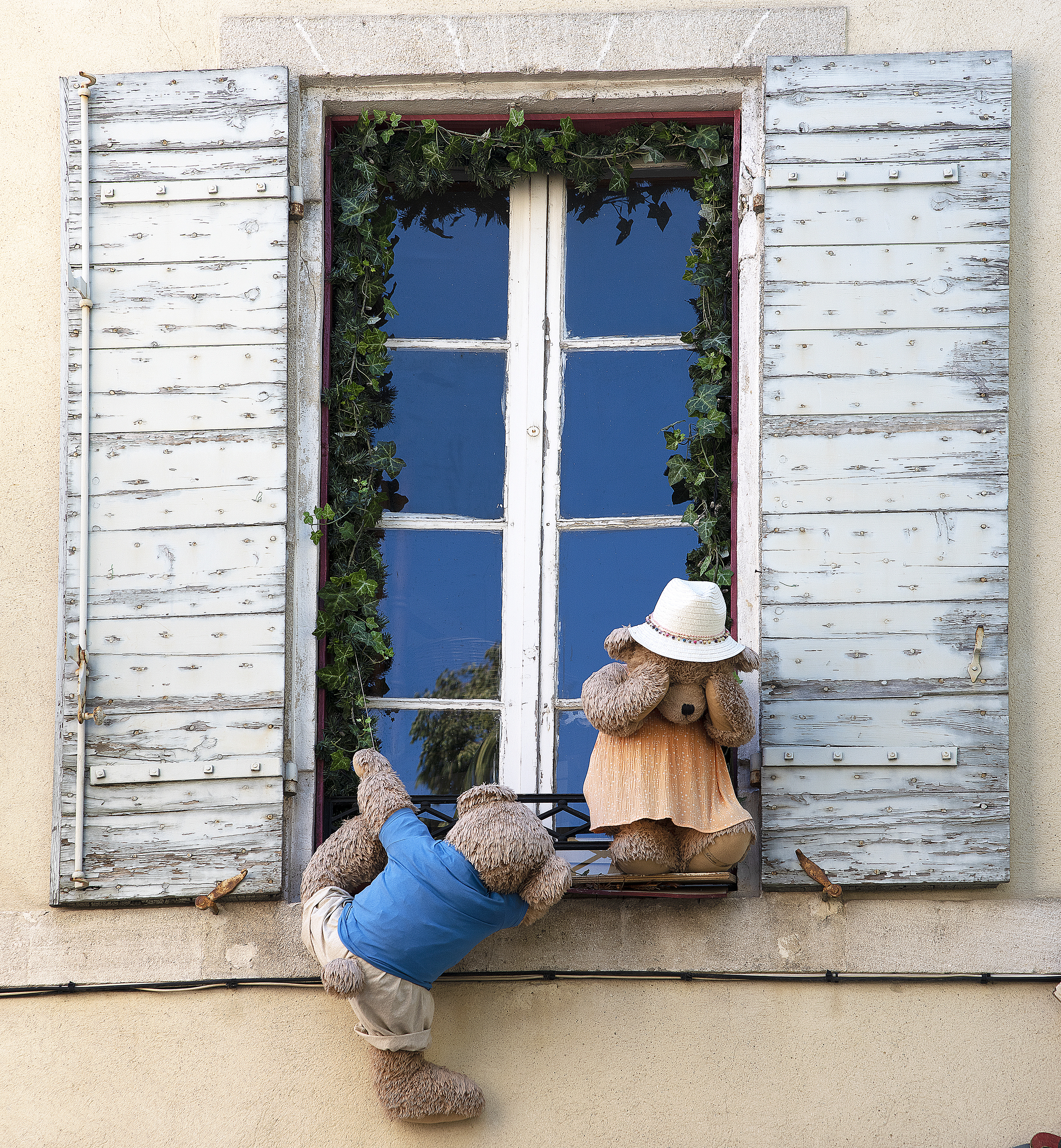 Window in St. Remy de Povence (France), 2018