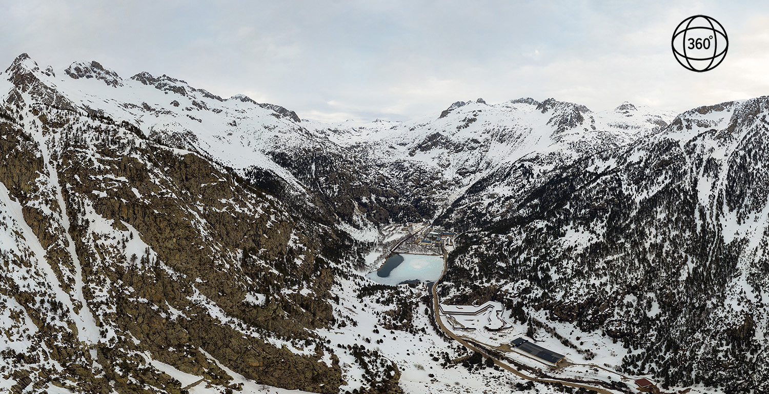 Panticosa (Huesca, Spain) - 360º photography (click on the image to navigate through it)