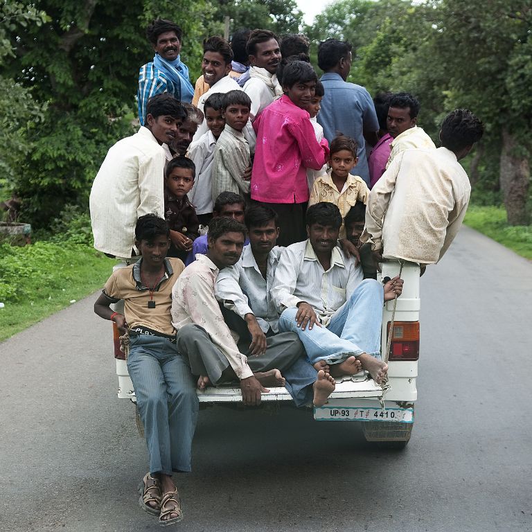 Road from  Khajuraho to Orchha (India), 2010