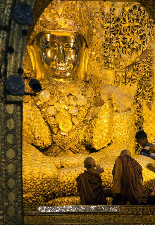 Mandalay, Pagoda Mahamuni