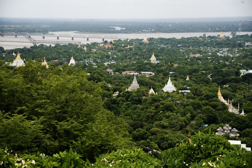 Sagaing, vistas desde la Pagoda Son Oo Pon Nya Shin