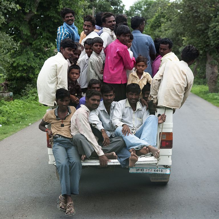 Carretera de  Khajuraho a Orchha (India), 2010