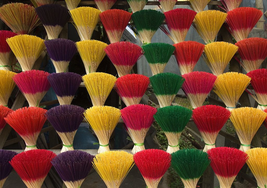 Incense factory in Hue (Vietnam), 2007