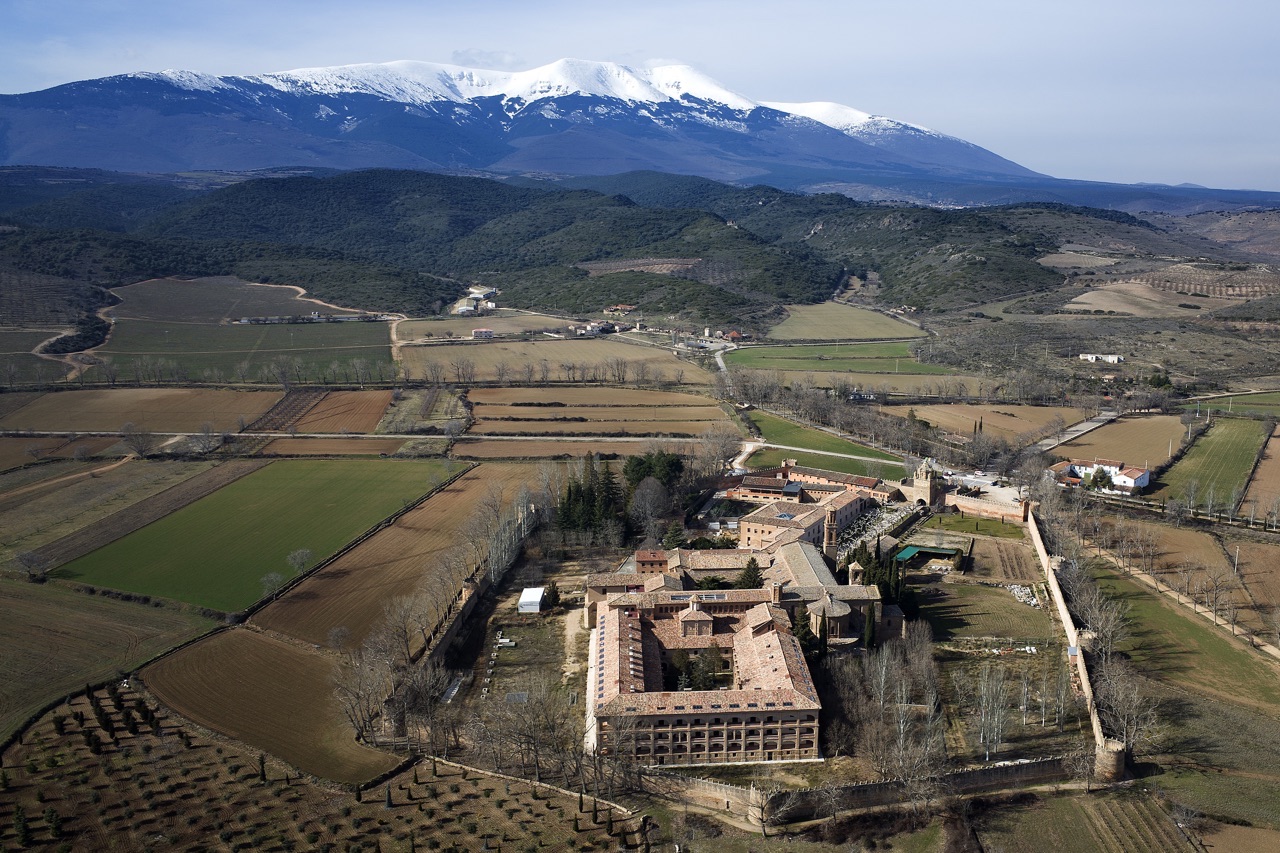 Viruela monastery and Moncayo (Zaragoza)