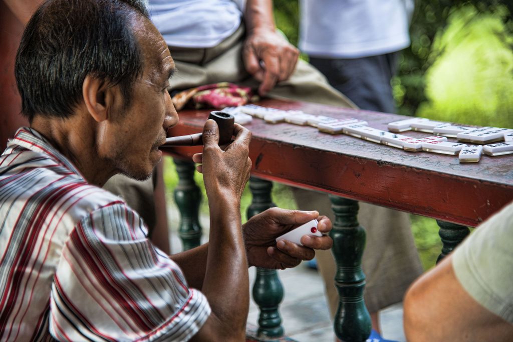 Beijing, traditional games in the Temple of Heaven