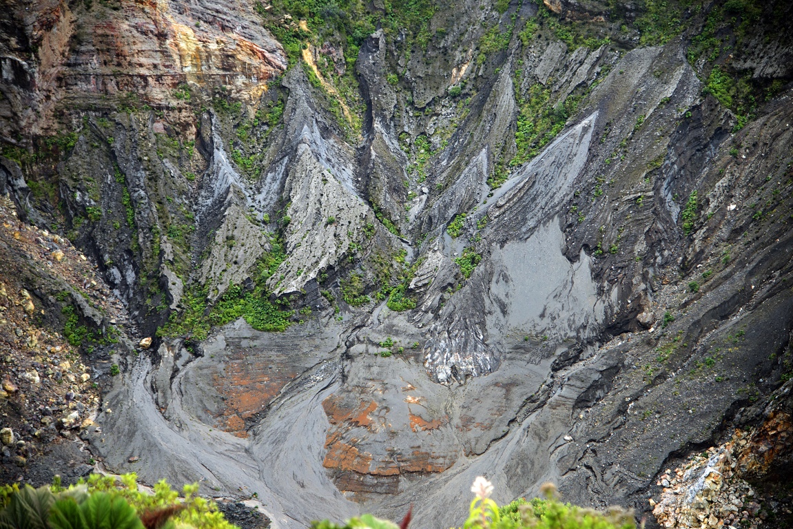 Irazu volcano
