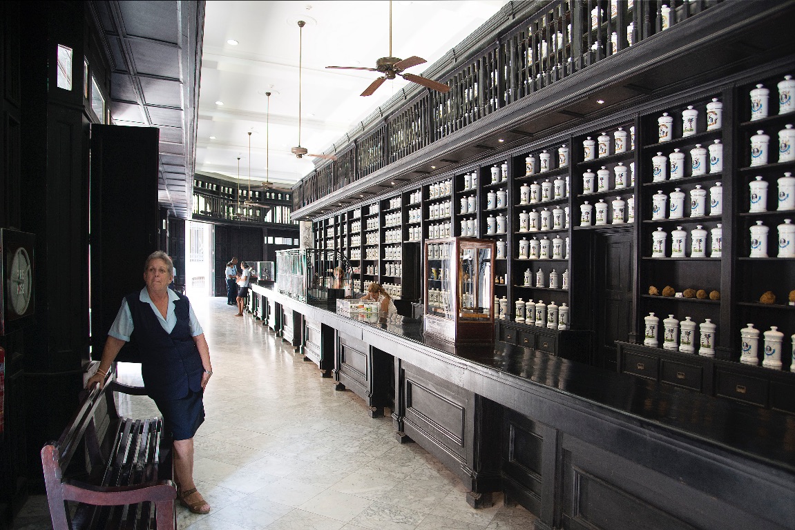 Havana. Pharmacy Taquechel