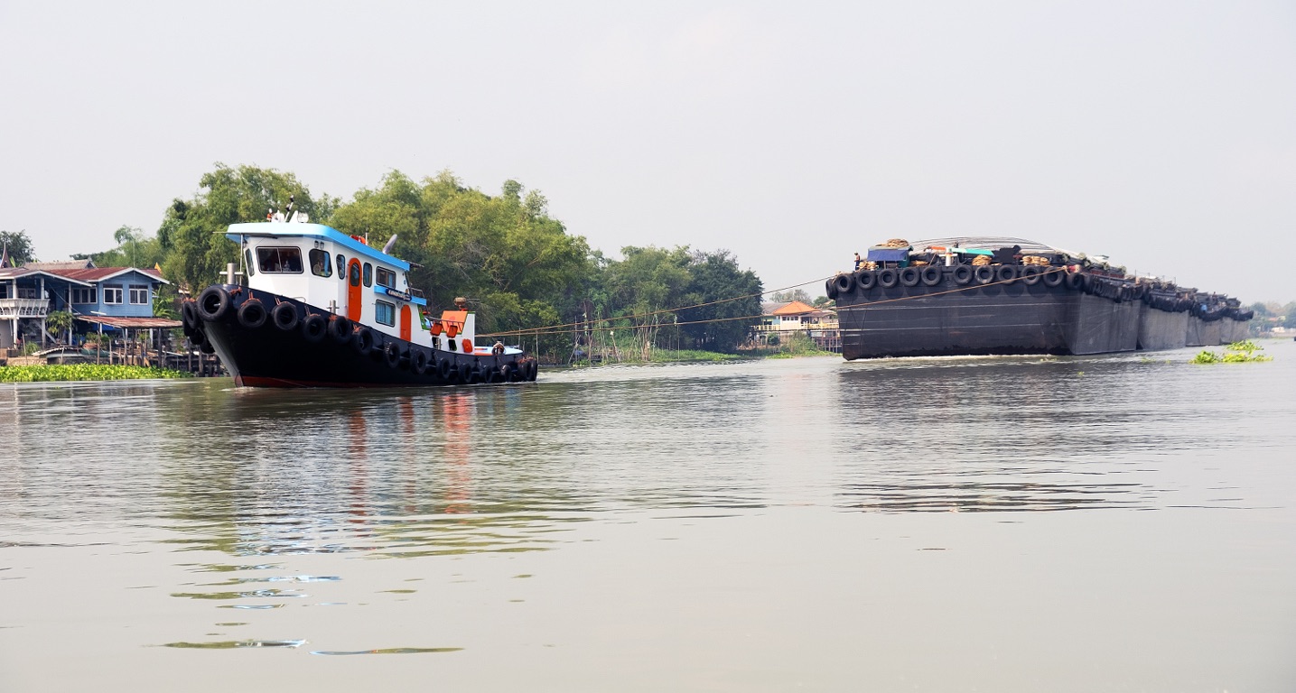 Ayuthaya, rice tug