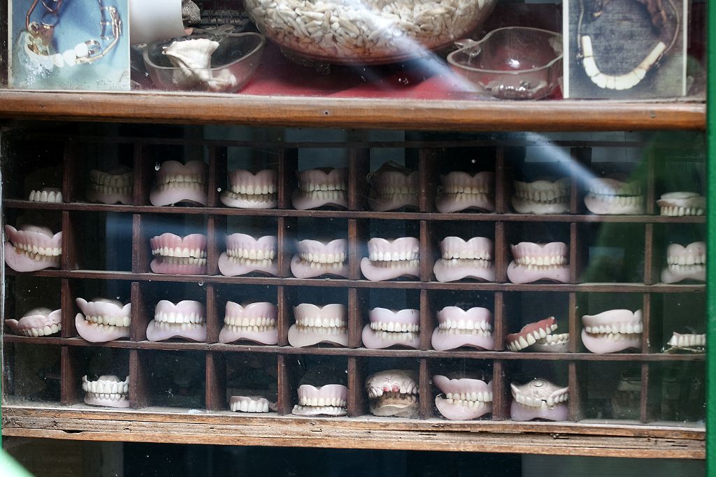 Kathmandu, dental showcase