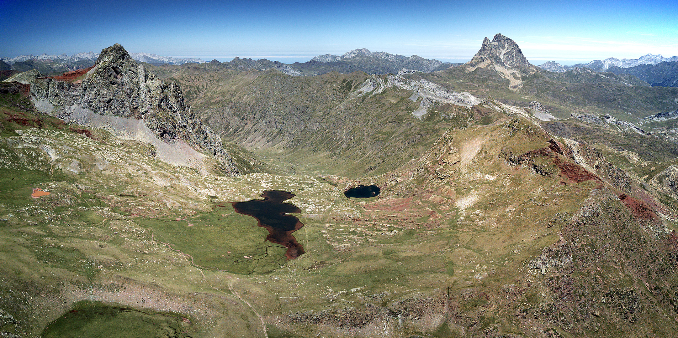 Anayet Mountain (Huesca, Spain) and Midi D'Oissau (France)