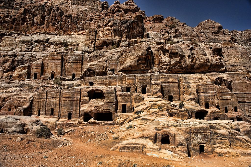 Seventeen Tombs Monument