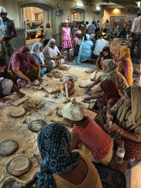 Delhi, Sikh temple Gurudwara Bangla Saheb, kitchen