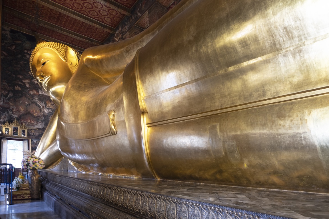 Bangkok, Buda reclinado en Wat Phrachetuphon (Wat Po)
