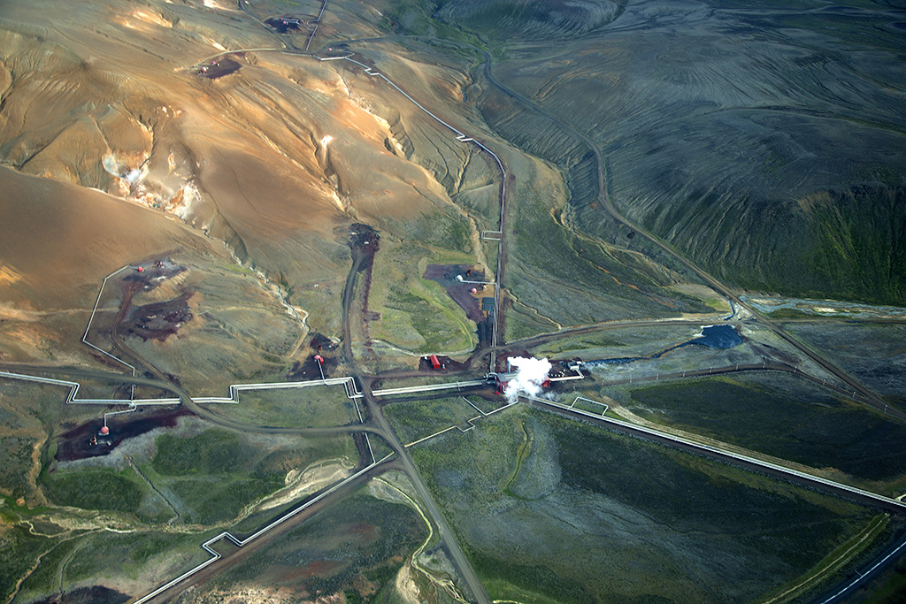 Area Krafla, central geotérmica Kröflutöd, vista aérea