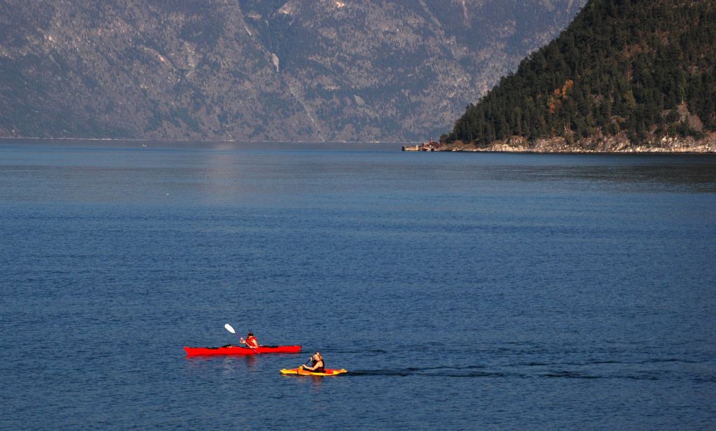 Fiordo Naeroyfjorden